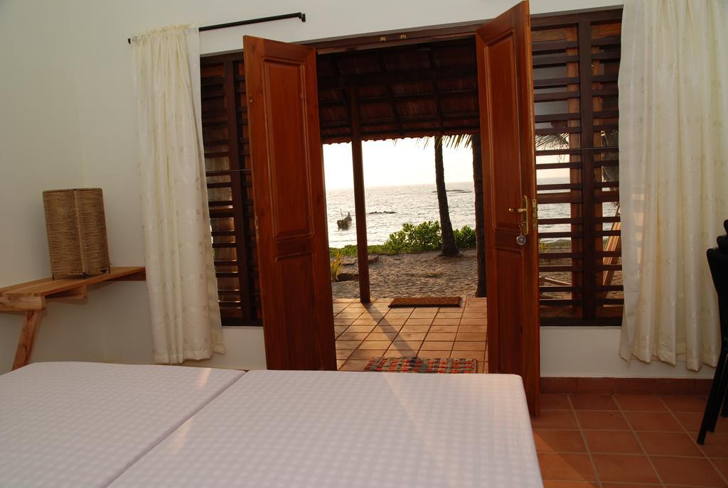 Chera Rocks Beach House Hotel Thottada Kamer foto
