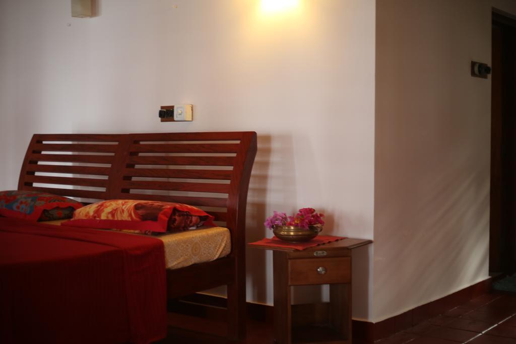 Chera Rocks Beach House Hotel Thottada Buitenkant foto