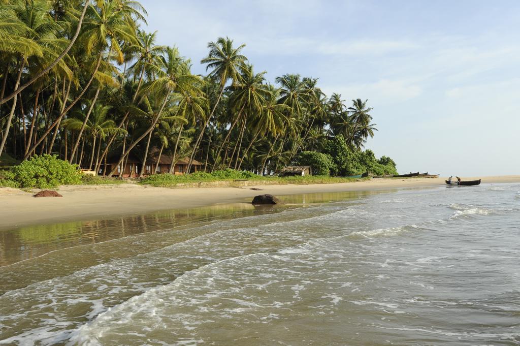 Chera Rocks Beach House Hotel Thottada Buitenkant foto