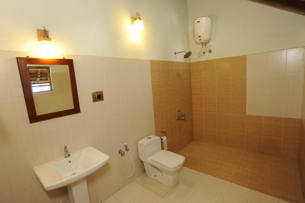 Chera Rocks Beach House Hotel Thottada Kamer foto